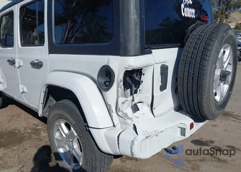 2021 Jeep Wrangler Unlimited Sport S 4X4 z USA, uszkodzony, nr VIN 1C4HJXDN8MW704917